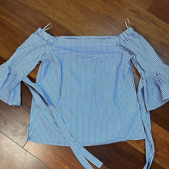 H&M Drop shoulder blue and white striped blouse size 10 - Picture 1 of 5